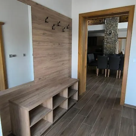 авена и авена 2 Vilă *